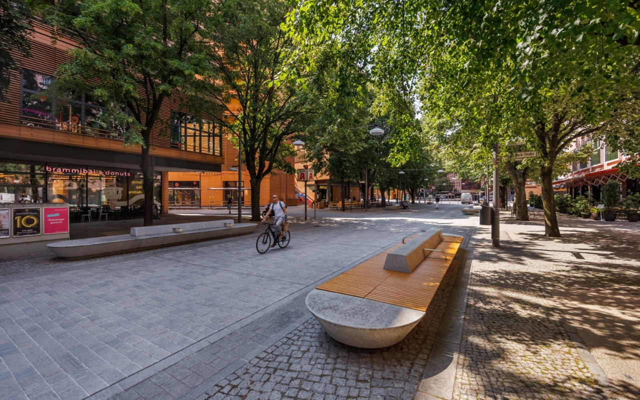 Alte Potsdamer Straße - Bank